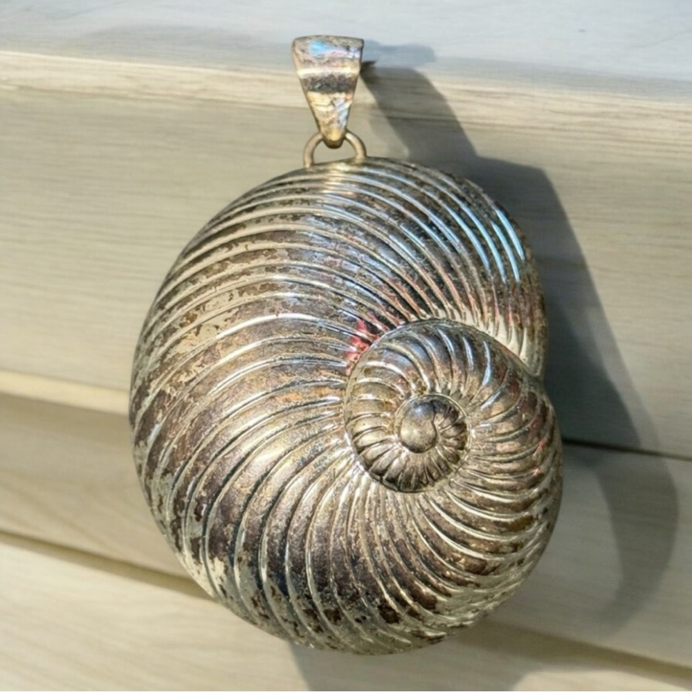 🟢Vintage Best Seashell Pendant